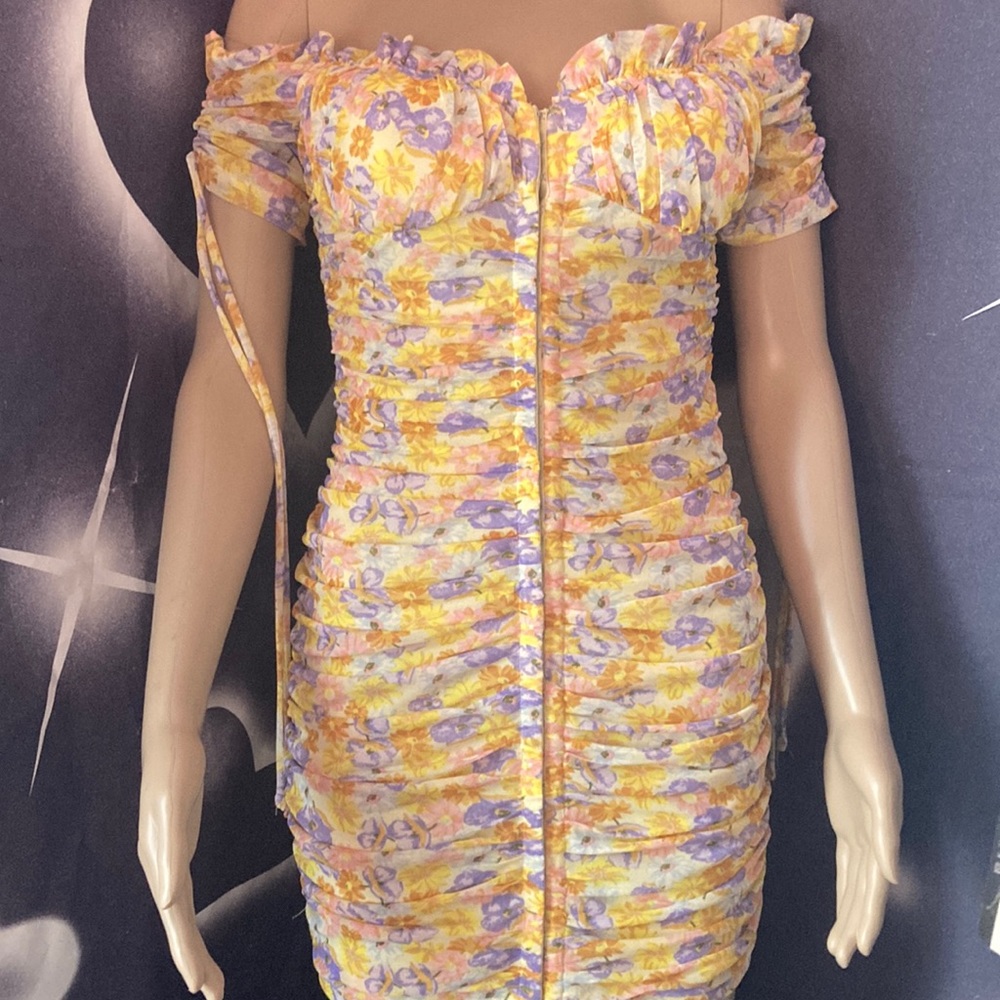 Privy Yellow Dress sz small NWT